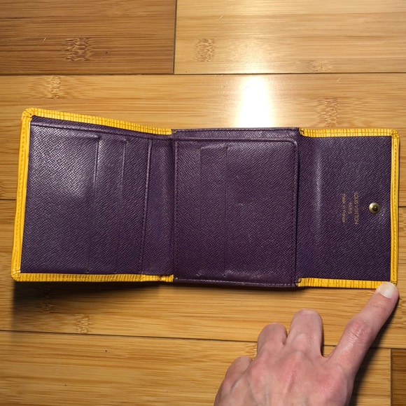 SOLD Louis Vuitton Wallet Epi Leather - Picture 3 of 8